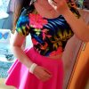 dobra cena, elegancka, flowers, komplet, komplet na co dzień, komplet na lato, Komplet w kwiaty, krótka bluzka, kwiaty, lato, modna, modna spódniczka, modny komplet, na lato, nowoczesna, set, set w kwiaty, spódniczka mini, spódniczka w kwiaty, stylowe, stylowy komplet, sukienka, sukienka w kwiaty, tania, top + spódniczka, top i spódniczka, topik, topik w kwiaty, wygodna, wygodna spódniczka